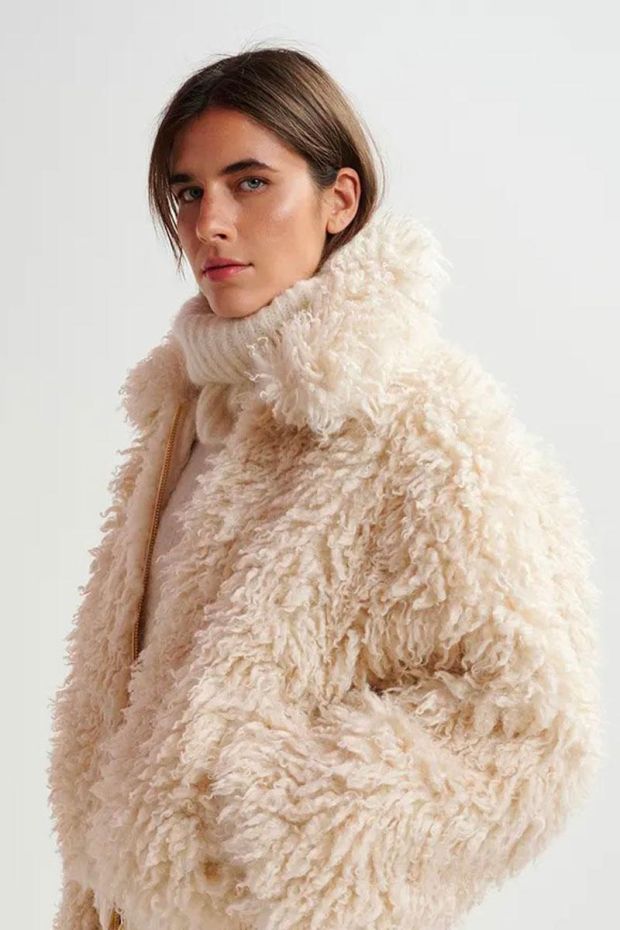 Essentiel Antwerp Manteau GENERGIZED faux fur jacket - Off White 