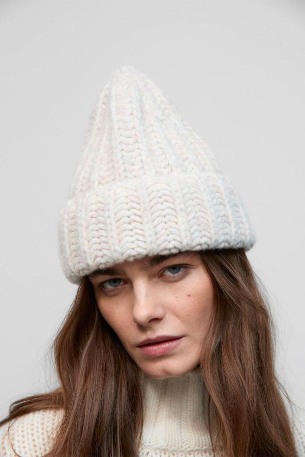 CLOSED Knitted Hat - English Rose  